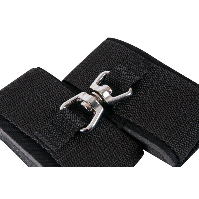 Bad kitty bondage kit