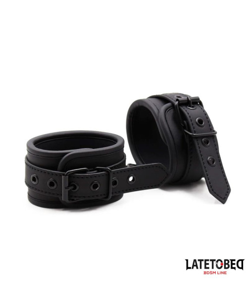  Solid black wrist